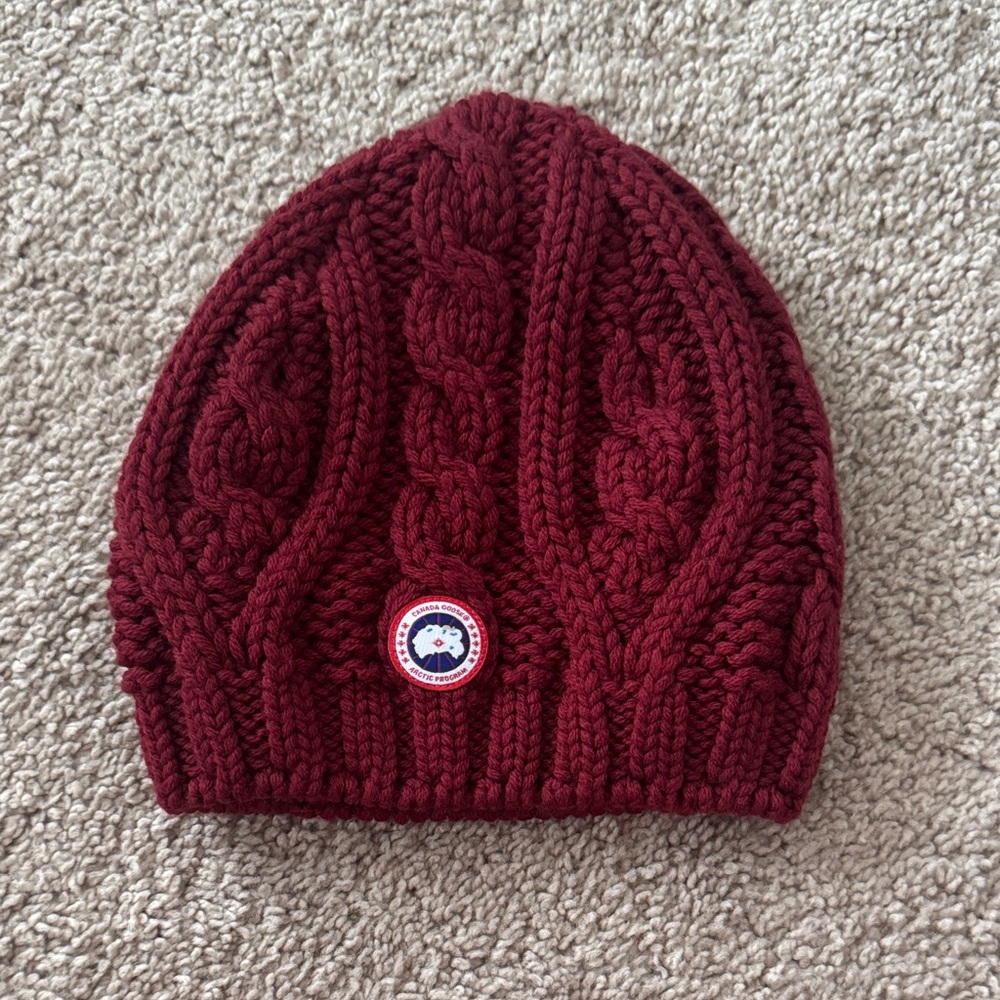 NWOT Canada Goose Knit Beanie